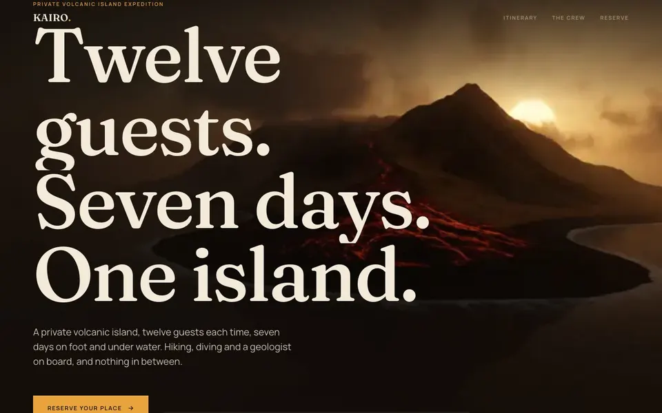 Luxury travel landing page first-screen screenshot